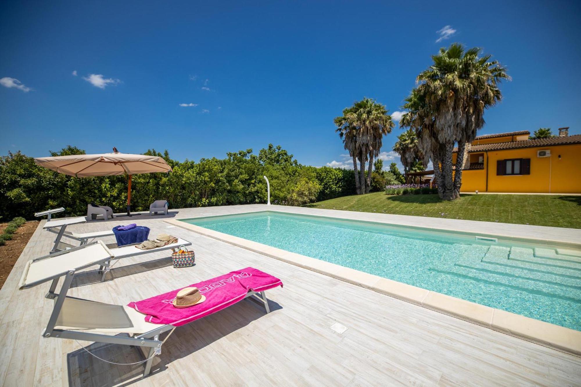 Villa Esmeralda Taviano  Bagian luar foto